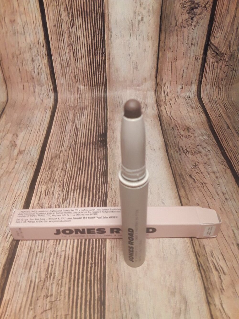 Jones Road The Eyeshadow Stick Smokey Brown